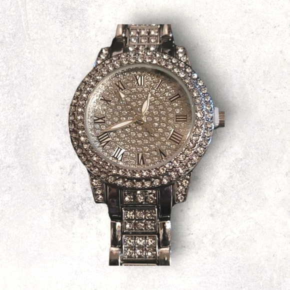 "Iced" Rhinestone Quartz Watch *Comes With Free Gift* - Picture 2 of 11